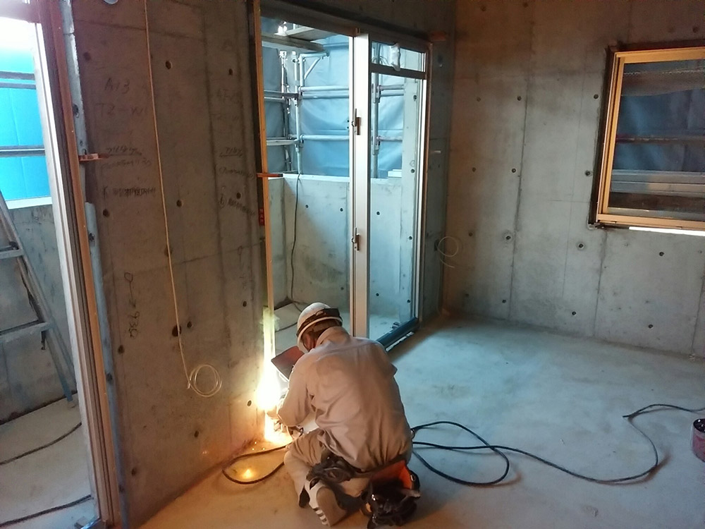金属製建具工事